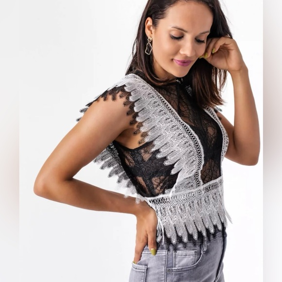 Beulah lace top - Picture 3 of 10